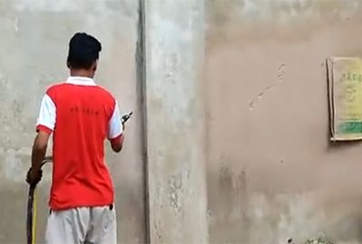 真石漆噴涂機(jī)工地多功能?chē)娡渴┕ぱ菔?></a><span><a href=